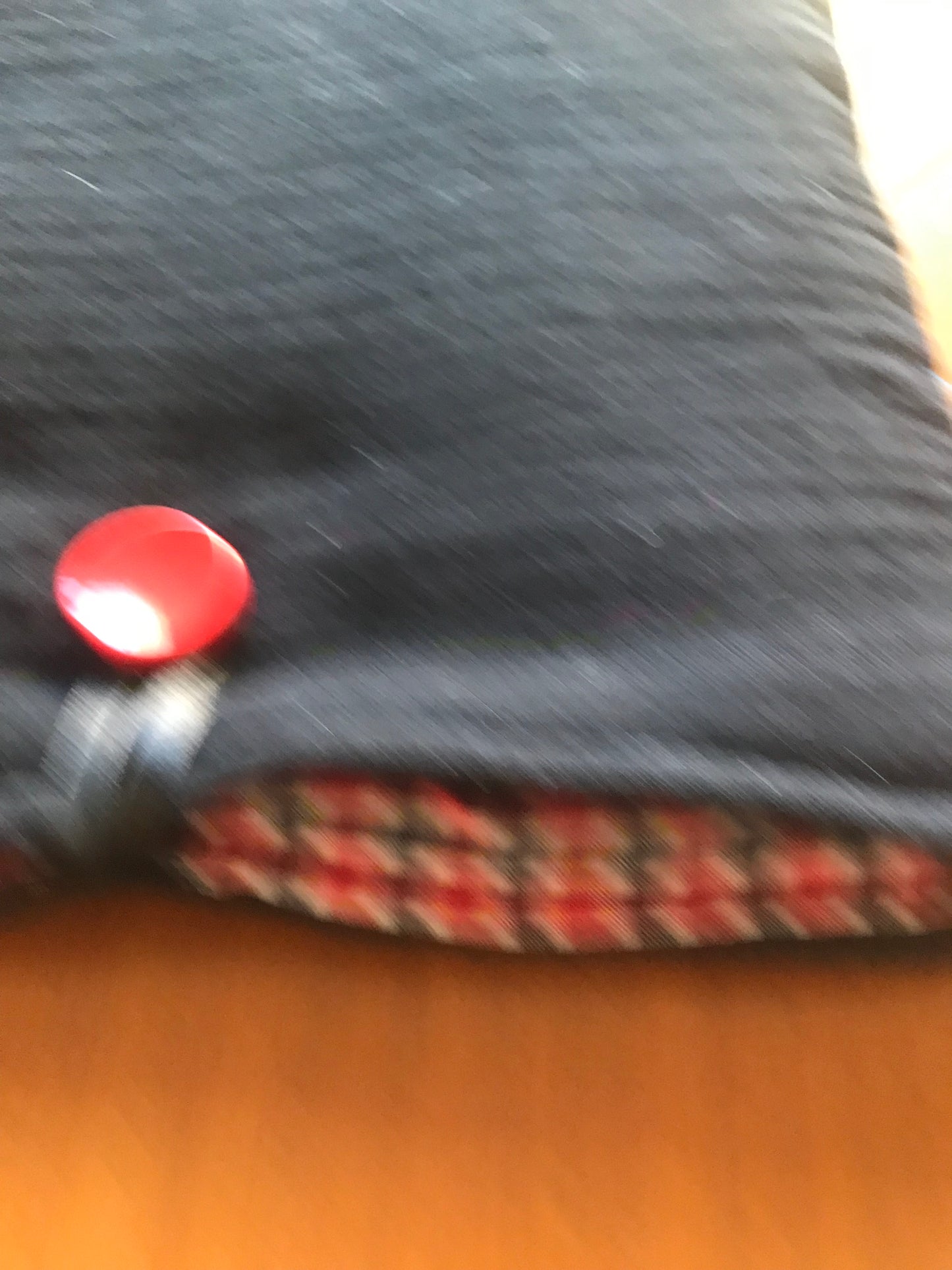 poche à livre noire/carreaux