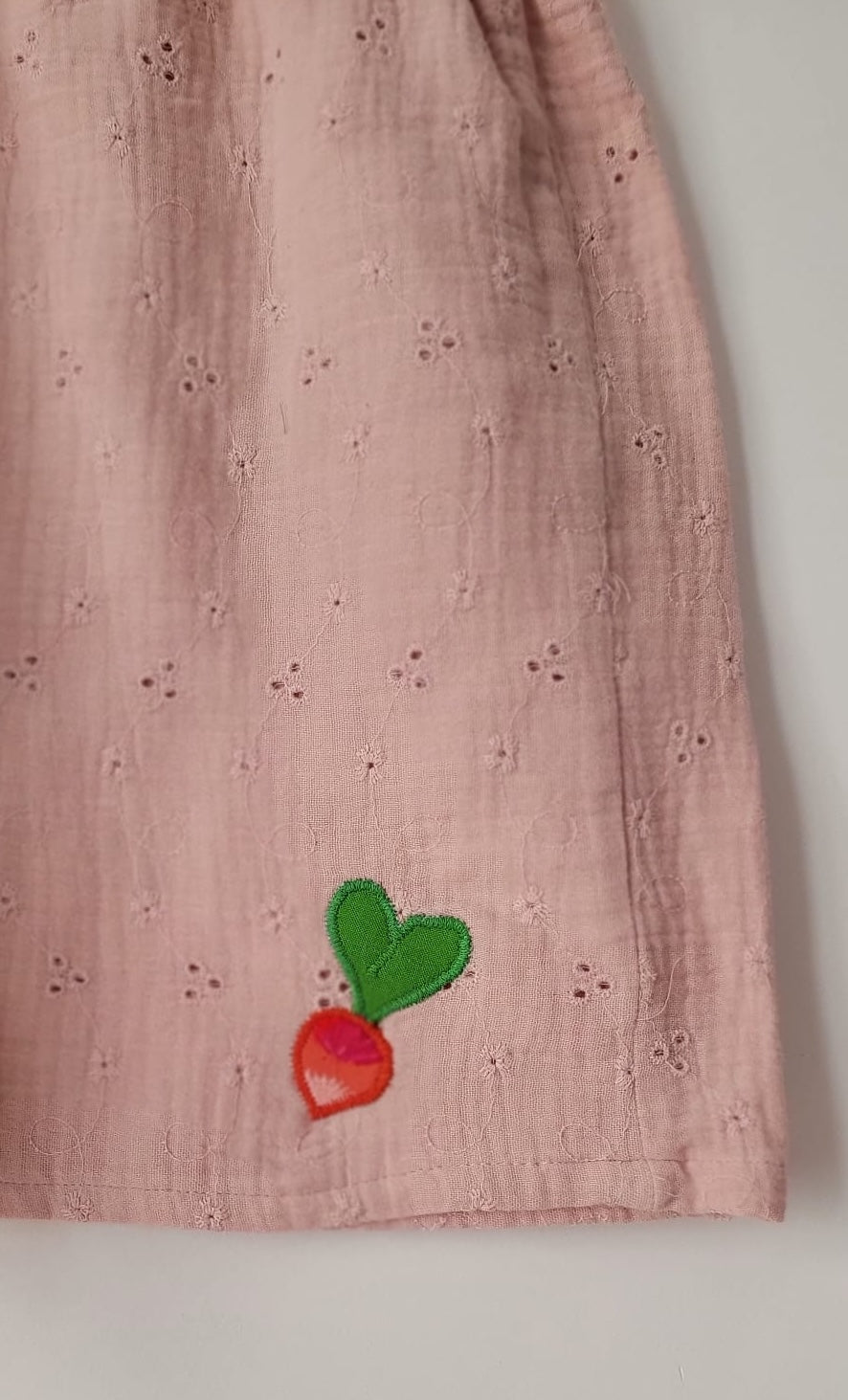 Mini-motif Radis - personnalisation artisanale
