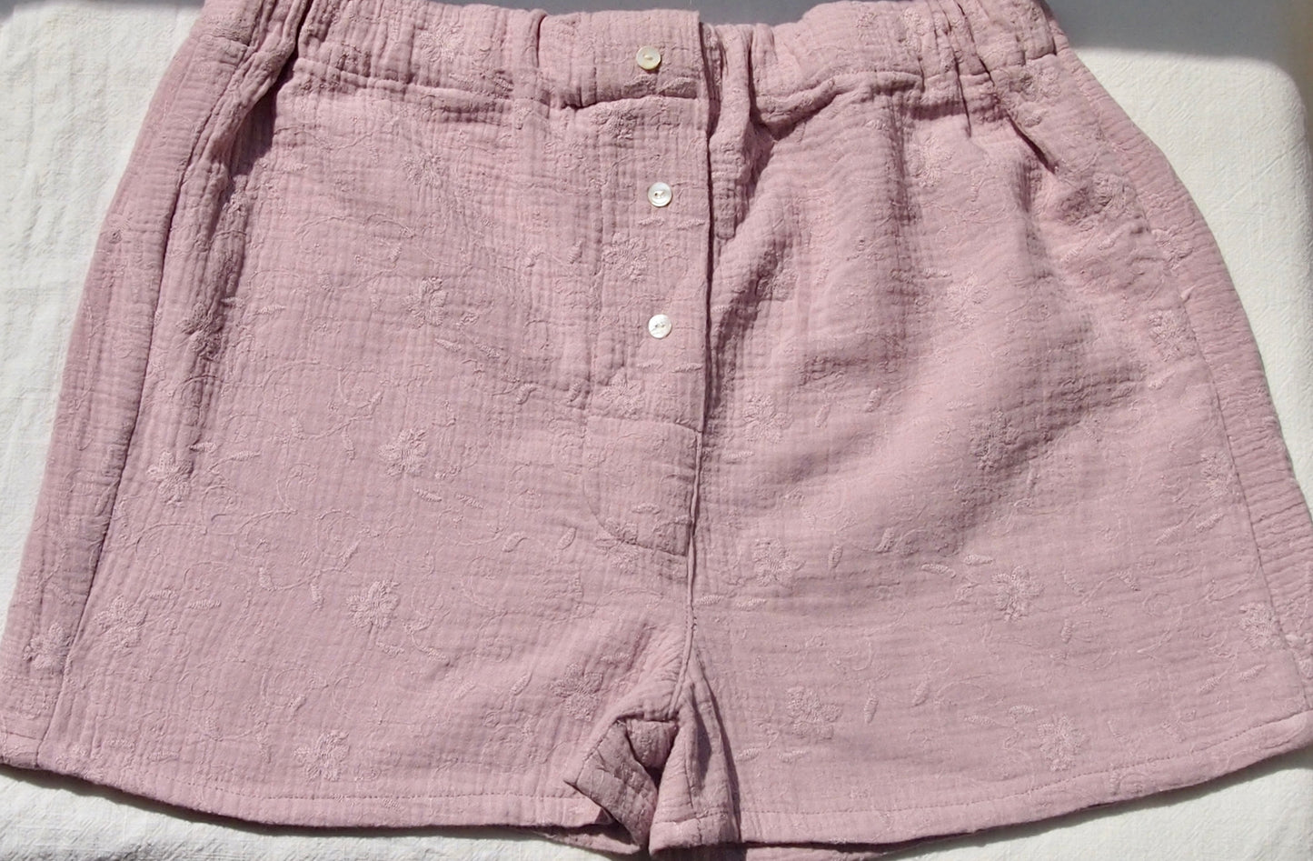 caleçon en double gaze vieux rose pastel brodé
