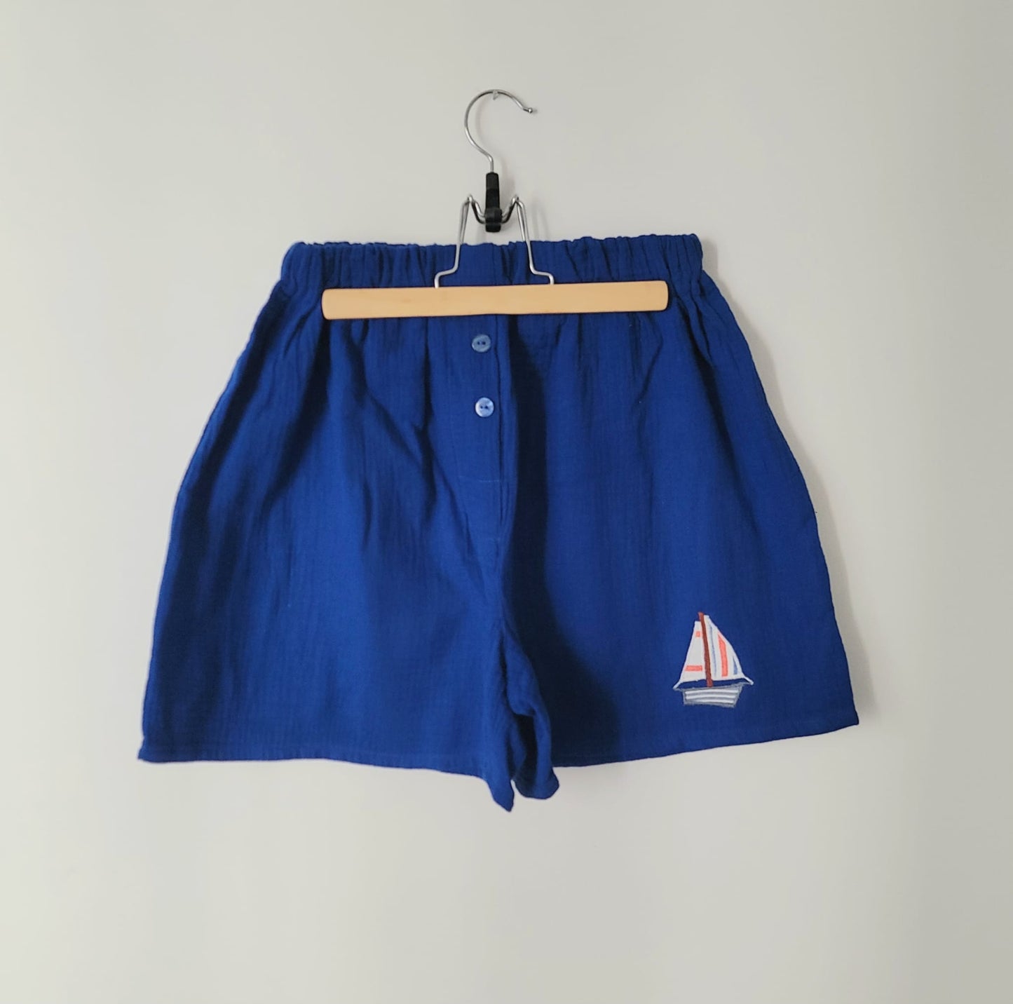 Caleçon-short double gaze bleu dur mini-motif bateau