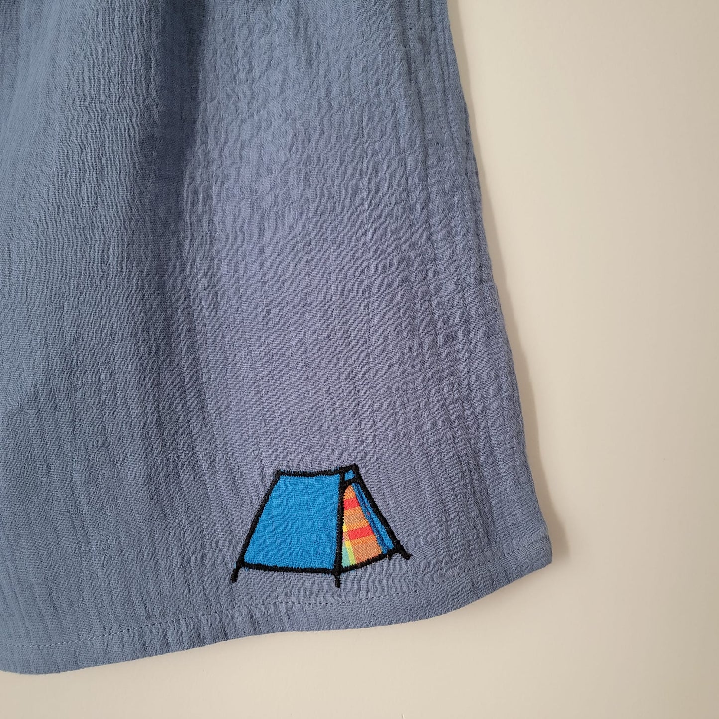 Caleçon-short double gaze bleu-gris ardoise mini-motif tente